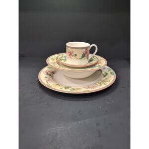 Johnson Brothers China‎ Spring Medley, 5 Piece Place Setting, Floral Dinnerware